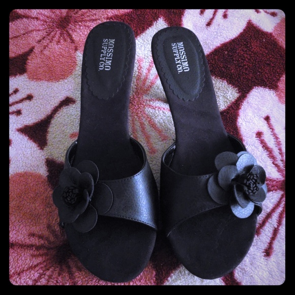 Mossimo Supply Co. Shoes - *4 for $10-CLOSET CLEANOUT* Black Floral Heels